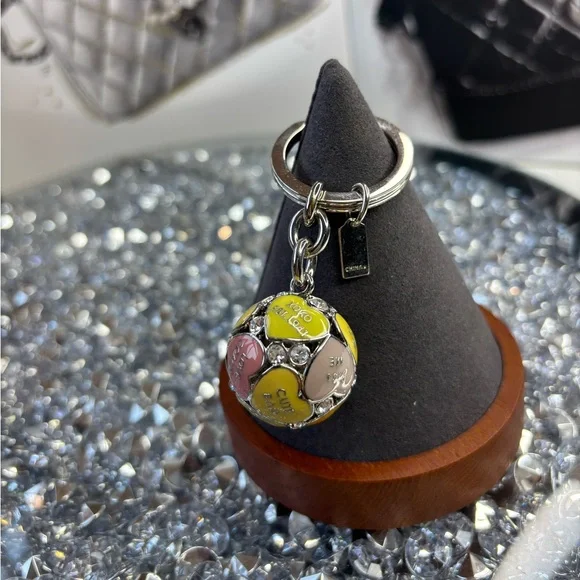 Coach 3D Poppy Bag Multi Heart Sphere Pave Crystal Keychain Keyring Charm NWOT - Picture 8 of 10